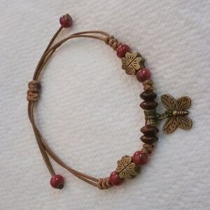 Butterfly beaded adjustable bracelet